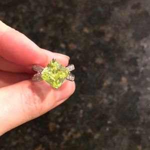 Diamond shaped lime green silver ring